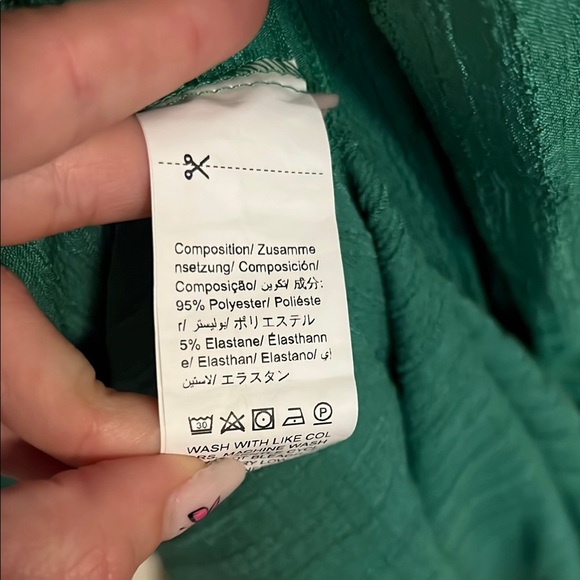 SHEIN | Women’s Size XS Elegant Green Maxi Dress with Multiple Ways To Tie Top - Picture 7 of 7